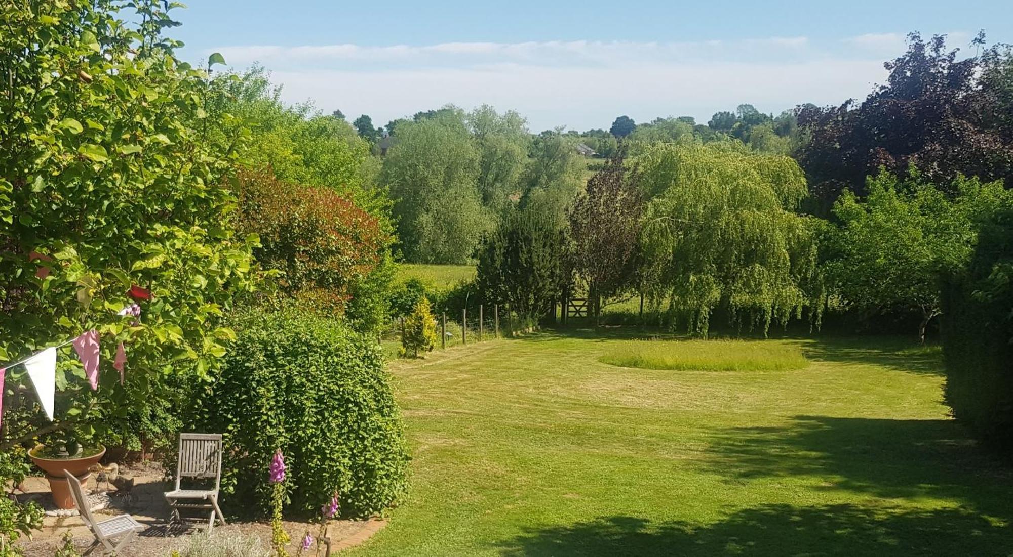 Bed and Breakfast Redroofs Tenbury Wells Esterno foto